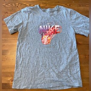 SOLD! NIKE | Youth Graphic Cotton T-Shirt - EUC